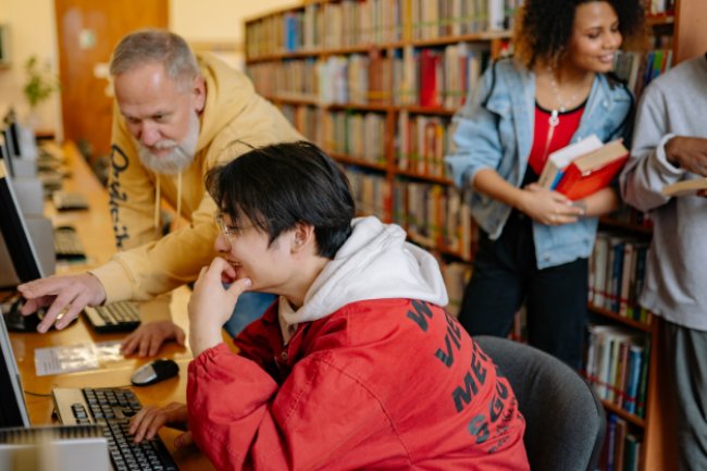How Digital Libraries Are Transforming Modern Education